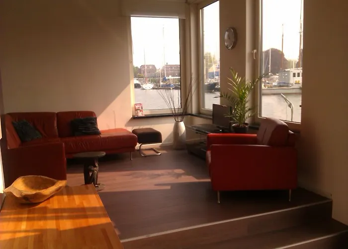 게스트하우스 Houseboat Vliegenbos 암스테르담