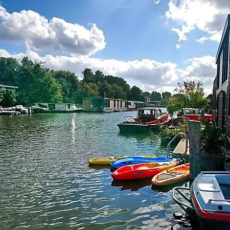 Pensión Houseboat Vliegenbos