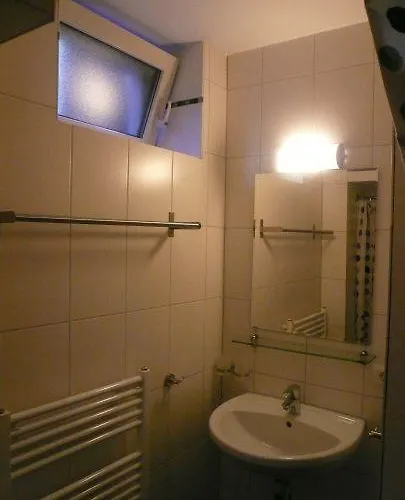 Houseboat Vliegenbos Pensjonat 3*