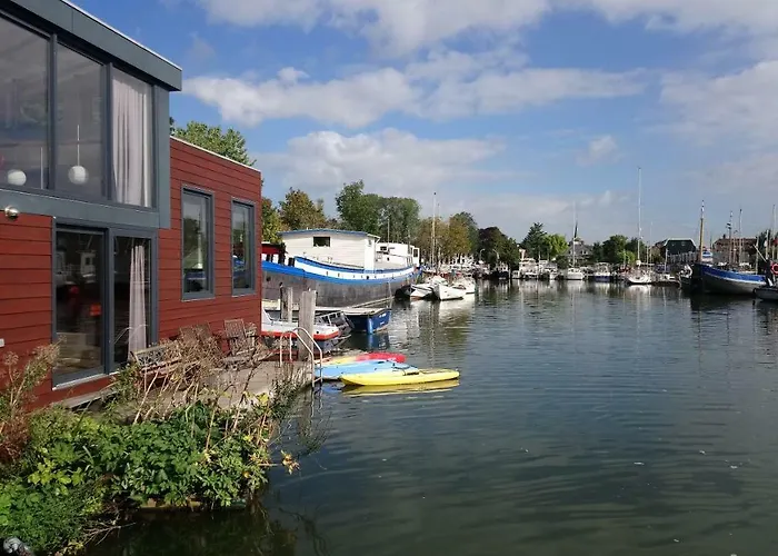 Pensjonat Houseboat Vliegenbos 3*