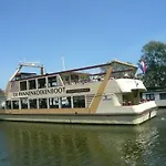 Houseboat Vliegenbos Amsterdam