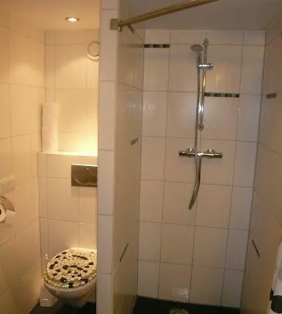 Maison d'hôtes Houseboat Vliegenbos 3*